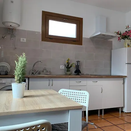 Apartamento Liz Tías